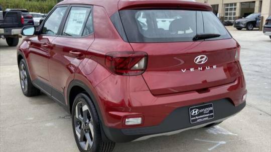 new 2024 hyundai venue limited ivt