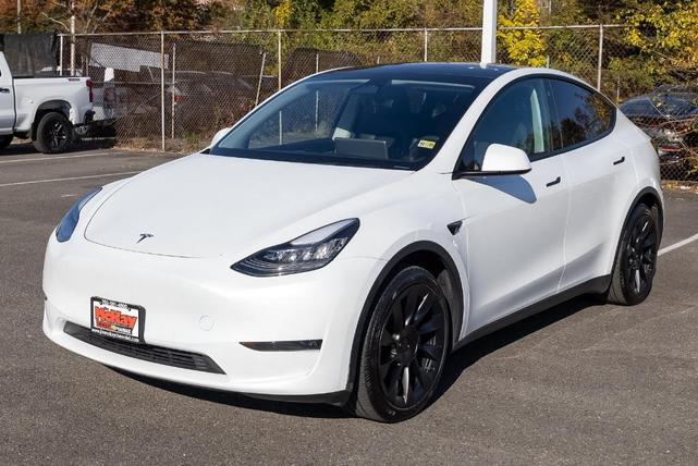 2022 tesla model y long range