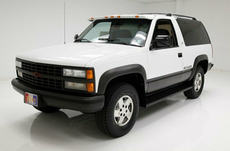 1 owner/5.7 liter v8/4 x 4 power/towing package