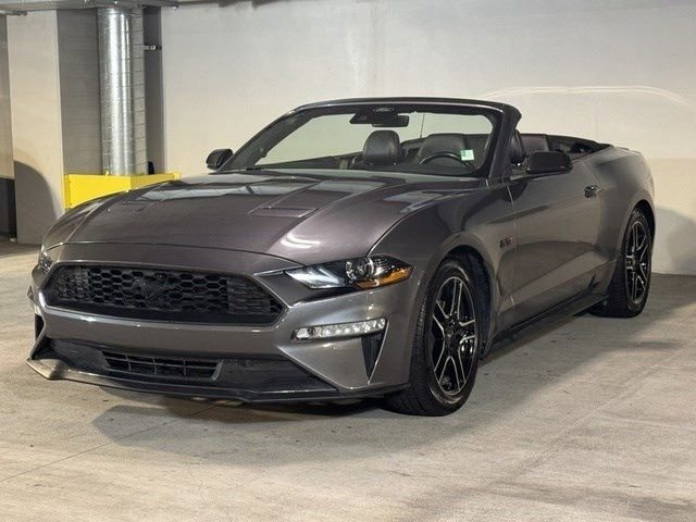 2023 ford mustang
