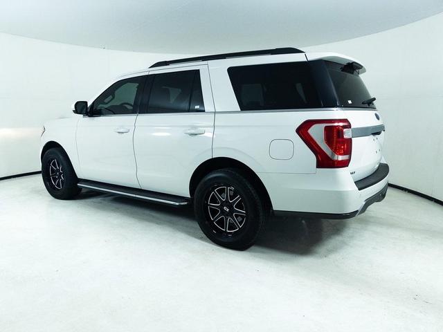 2020 ford expedition xlt