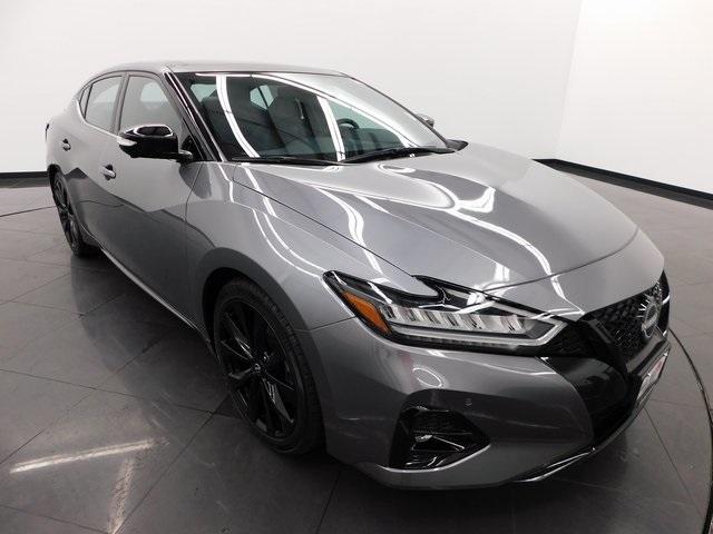 2023 nissan maxima sr