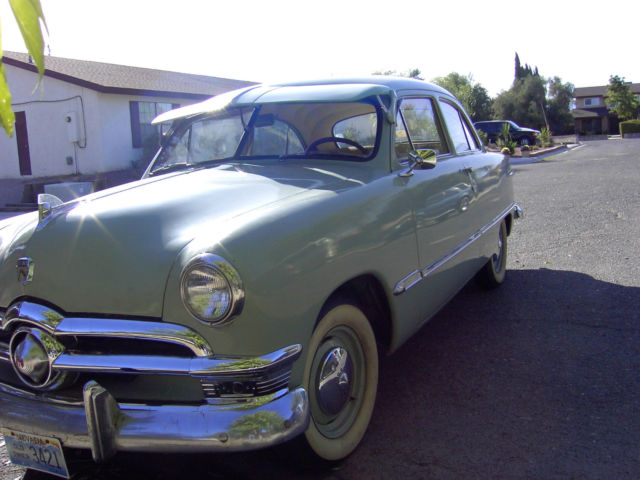 1950 ford custom sedan - 2-door