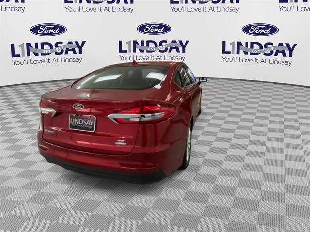 2020 ford fusion se