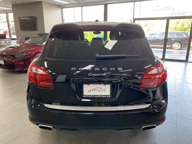 2014 porsche cayenne platinum edition