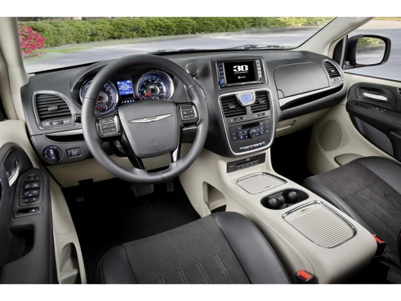 2009 Chrysler Town & Country