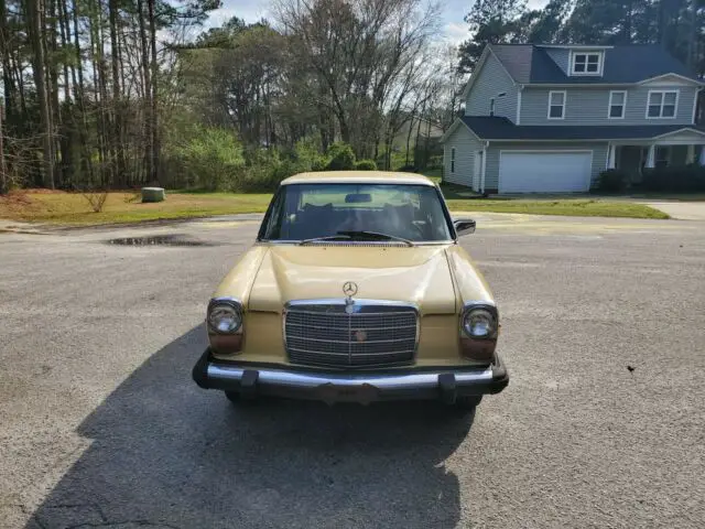 1975 mercedes-benz 240d (w115)