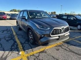 2021 toyota highlander xle