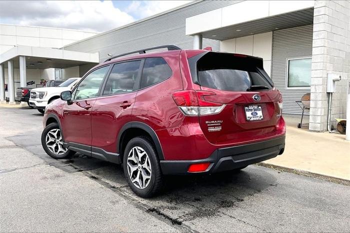 2021 subaru forester premium in mineral wells, mississippi