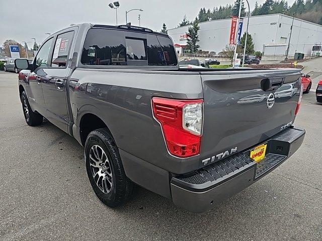 2022 nissan titan sv