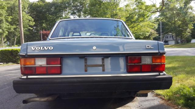 1984 volvo 240 dl, runs but needs work