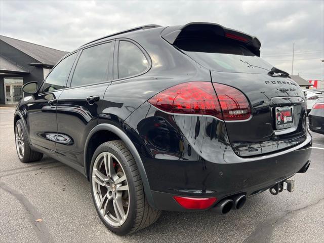 2012 porsche cayenne turbo
