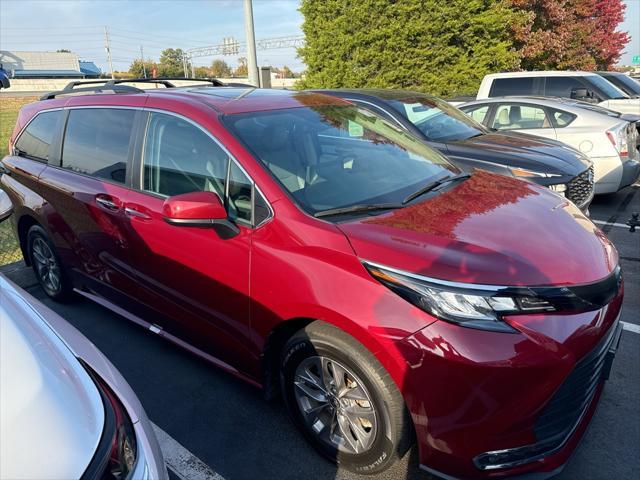 2023 toyota sienna xle 8 passenger