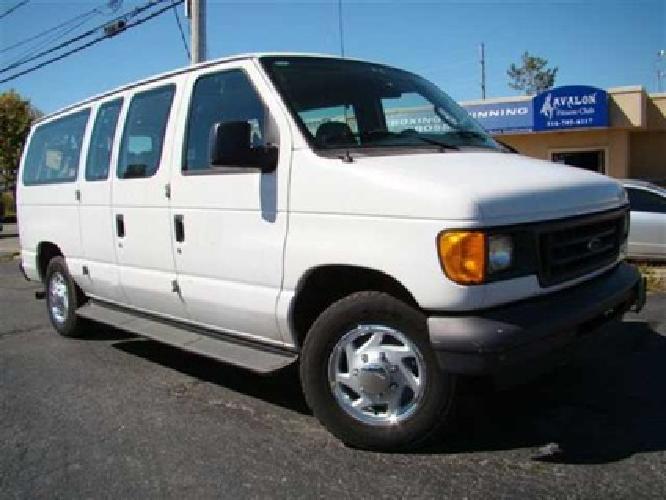 used 2006 ford e-350 12 passenger van, 171,688 miles in island park, ny