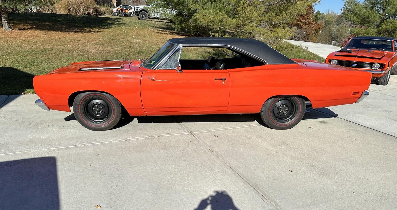 1969 plymouth road runner 383 4spd 89616 miles