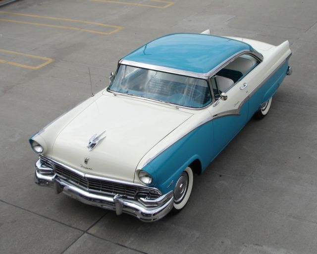 1956 ford fairlane tudor victoria hardtop / restored / fully sorted /super clean