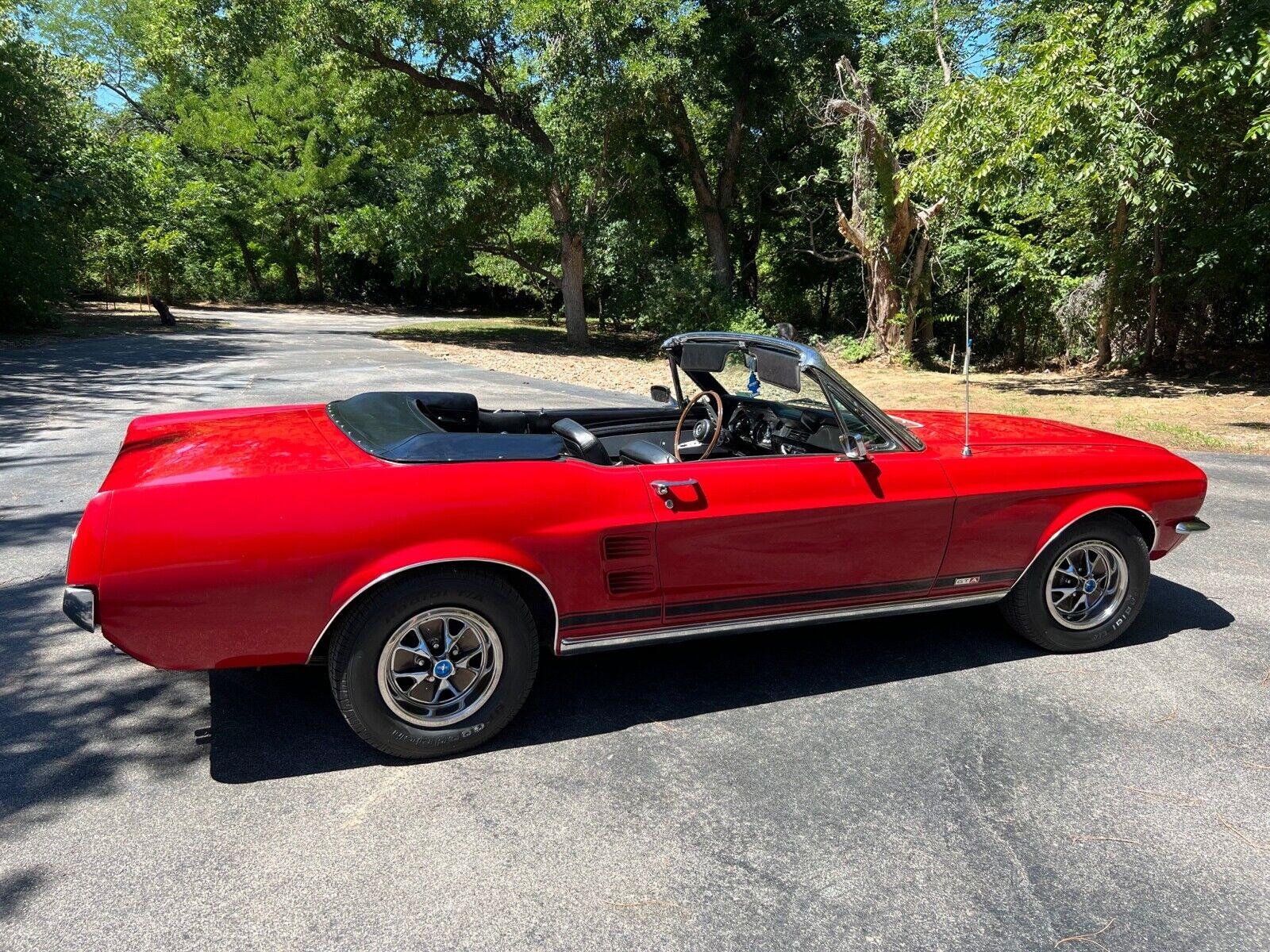 1967 ford mustang deluxe convertible ac p brakes p disc brake console automatic 225hp