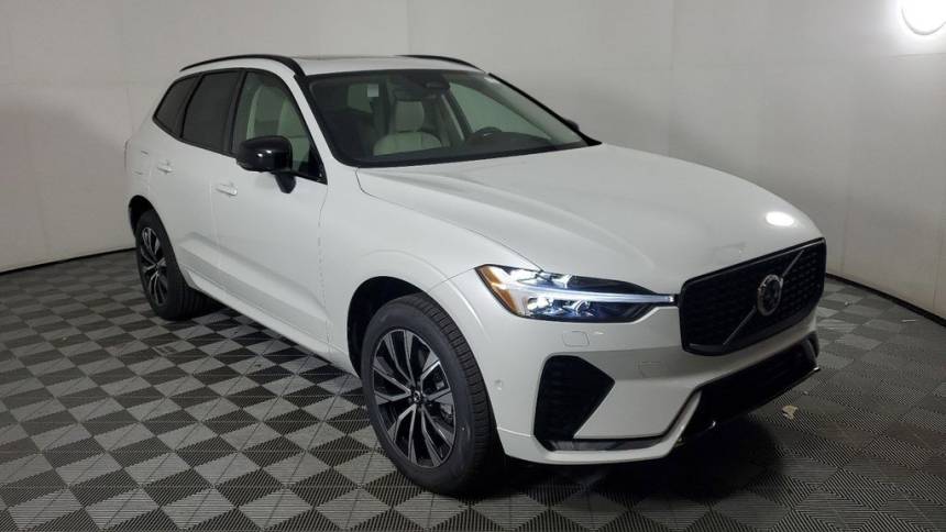 2024 volvo xc60 b5 plus dark theme