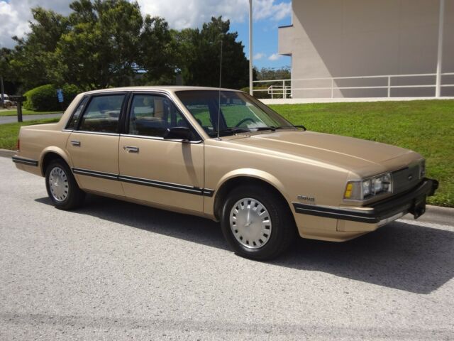celebrity! 2-owner fl car! 84k actual miles! a/c! clean carfax! 2.8l v6! auto!