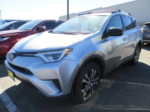 2017 toyota rav4 le