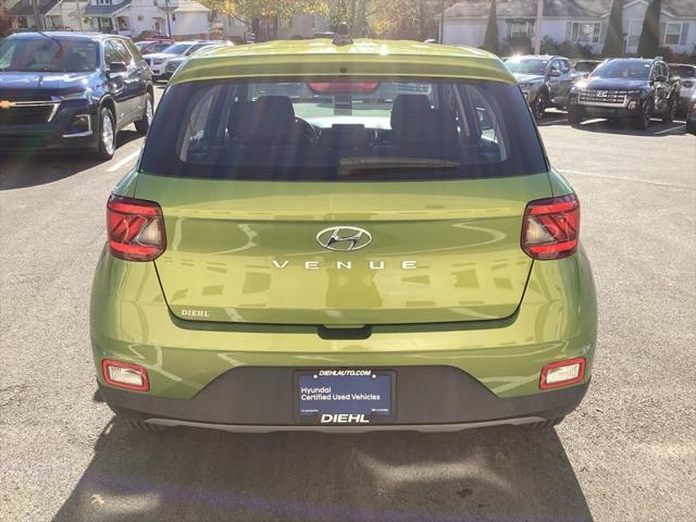 2022 hyundai venue se