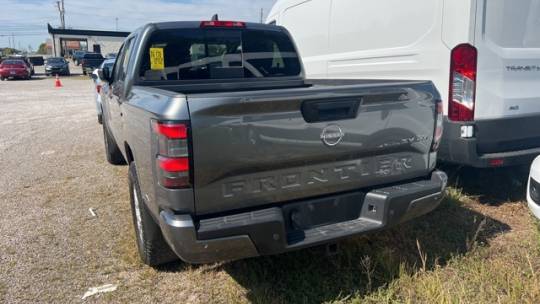 2023 nissan frontier sv