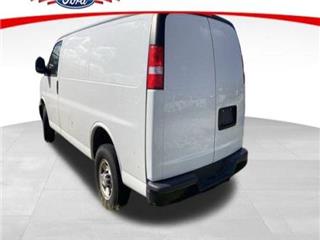2022 Chevrolet Express 2500