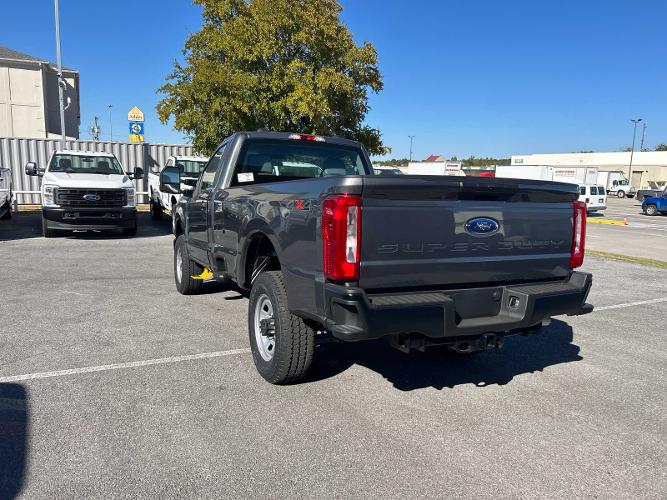 new 2024 ford super duty f-350 srw xl 4wd reg cab 8 box 4wd reg cab 8 box
