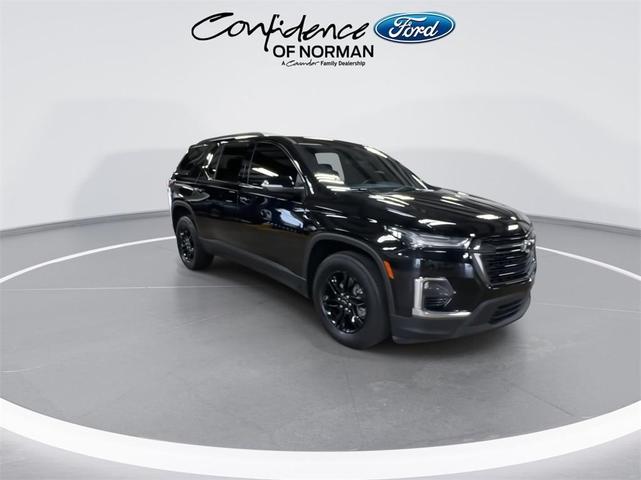 2023 chevrolet traverse lt cloth