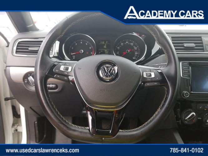 used 2016 volkswagen jetta sport lawrence, ks 66044 for sale in laurence, kansas