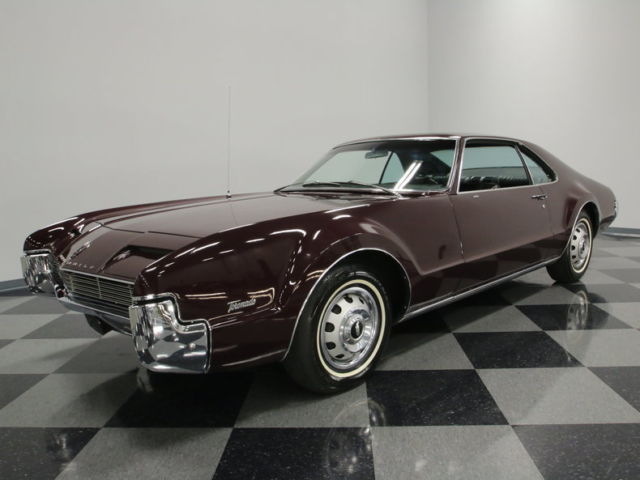 nice toronado, deluxe interior, very clean inside/out, original 425ci v8!