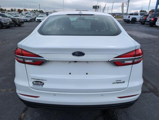 2019 ford fusion hybrid se