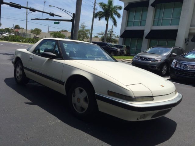 low miles garage kept sunroof leather touch-screen collector's item *no reserve*