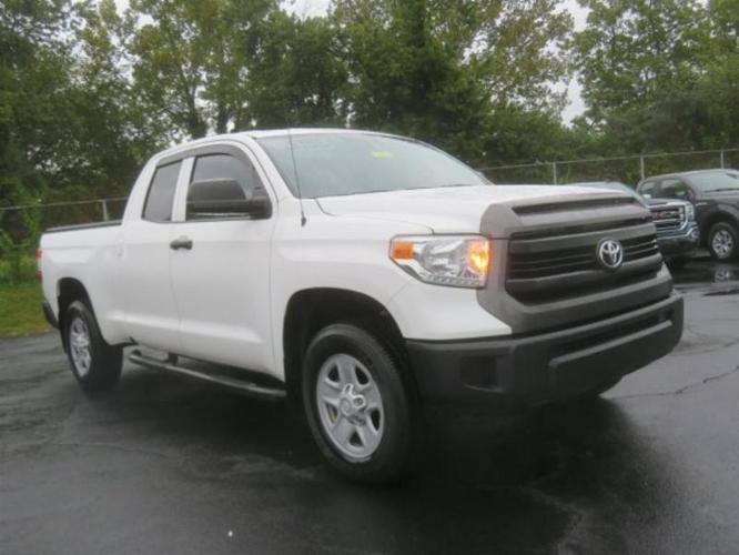 2017 toyota tundra sr 4x4 sr 4dr double cab pickup sb (4.6l v8 for sale in charleston, west virginia