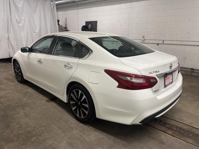 used 2018 nissan altima 2.5 sv