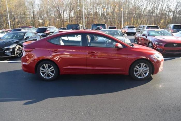 2017 hyundai elantra se se 4dr sedan 6m for sale in east greenwich, rhode island
