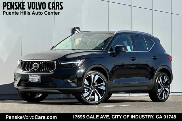 2024 volvo xc40 b5 plus bright theme