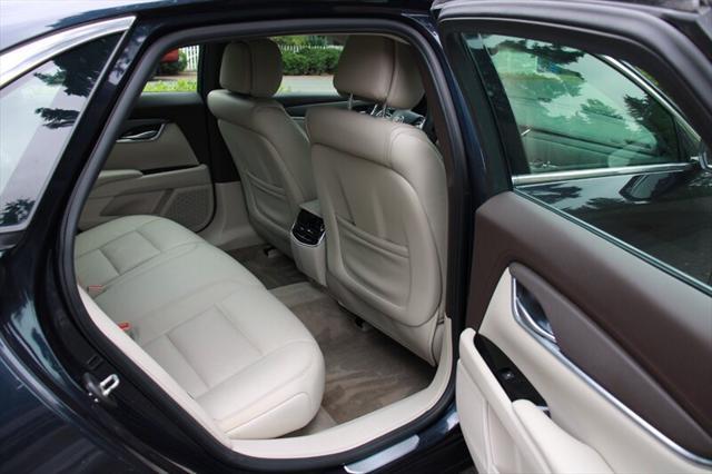2014 cadillac xts base