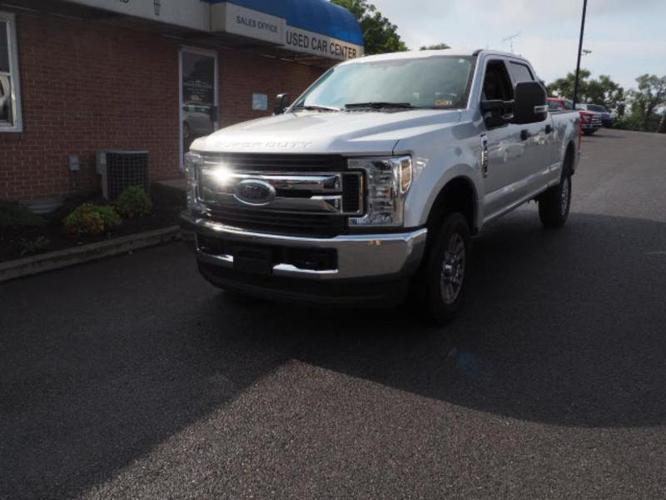 2018 ford f-250 super duty xlt 4x4 xlt 4dr crew cab 8 ft. lb pickup for sale in martinsburg, west virginia