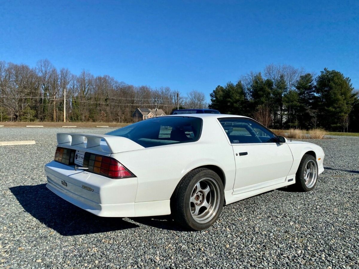 z28 1le 5 spd 16k original miles imsa firehawk series race car g92 iroc