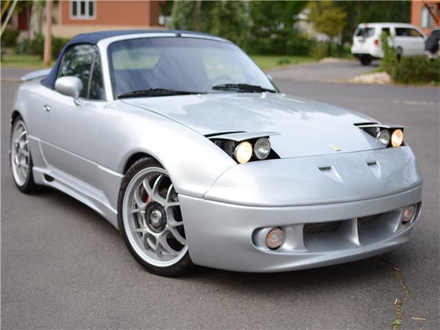 1990 mazda mx-5 miata ferrari style turbo , 5 speed manual, new convertible top
