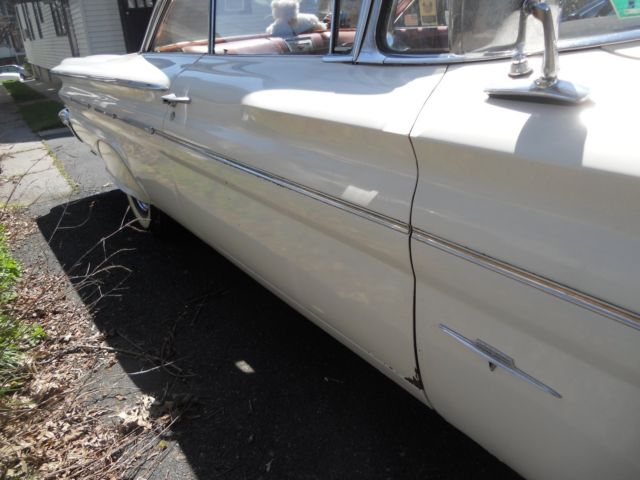 1960 pontiac bonneville 2 door coupe