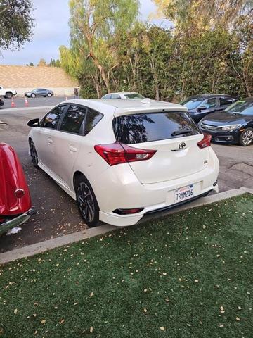 2016 scion im hatchback 4d