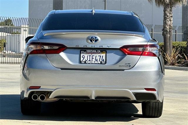 2024 toyota camry hybrid se