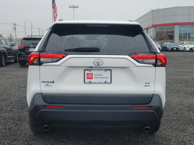 2020 toyota rav4 le