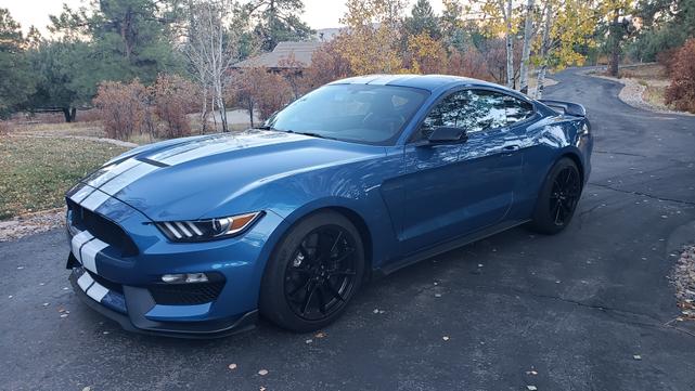 2020 ford shelby gt350 base