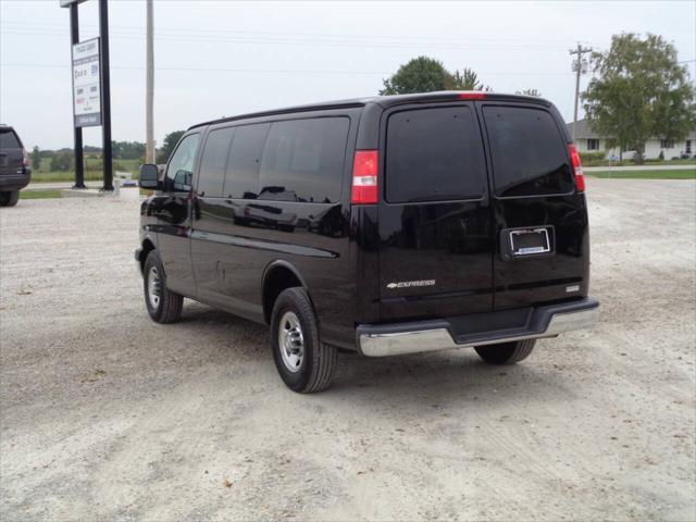 2020 chevrolet express 2500 lt 2500 3dr passenger van