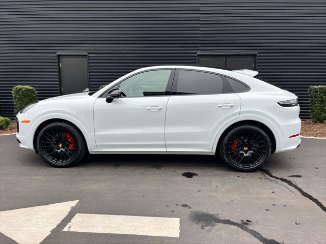 2022 porsche cayenne gts