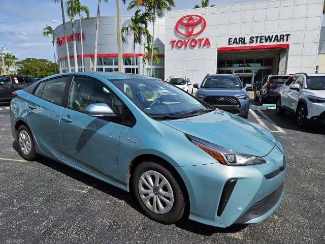 2020 toyota prius le