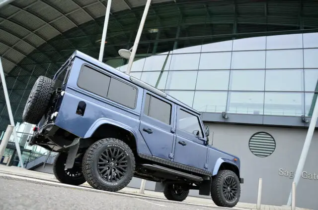 land rover defender 110 lhd factory genuine 200 tdi 1992 full frame off build